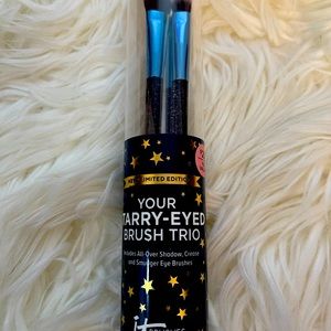 IT Cosmetics eyeshadow brush set